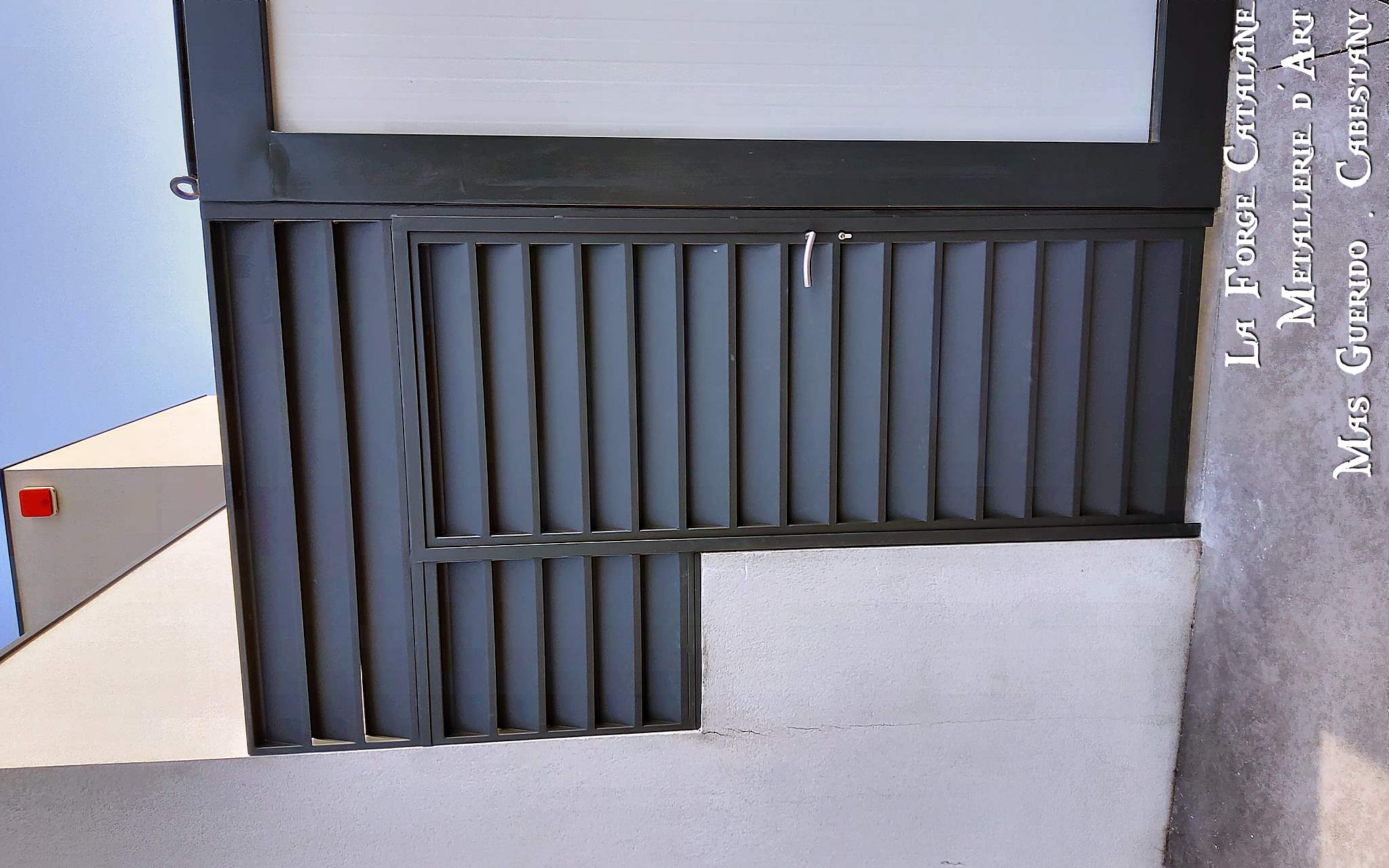 porte lames pliees z thermolaquage forge catalane.jpg